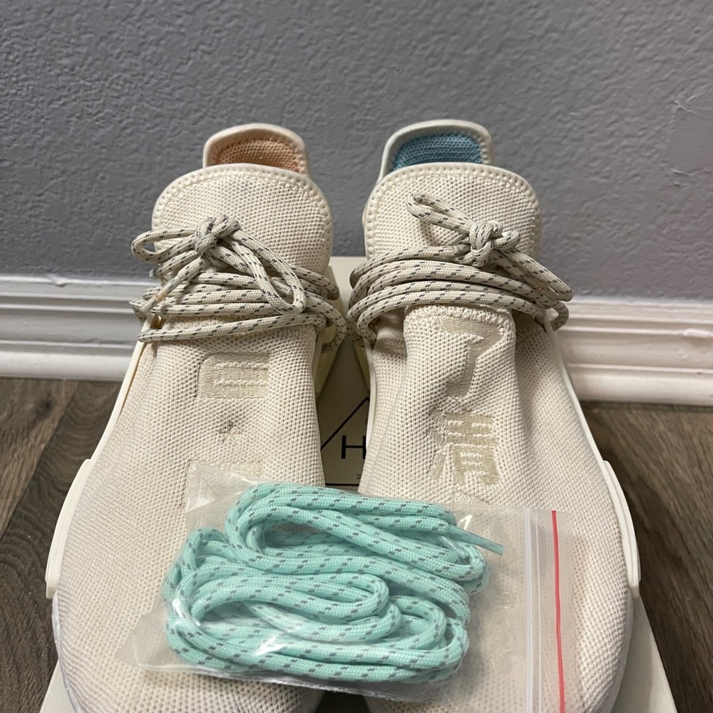 Pharrell NERD Chalk White, Size 11